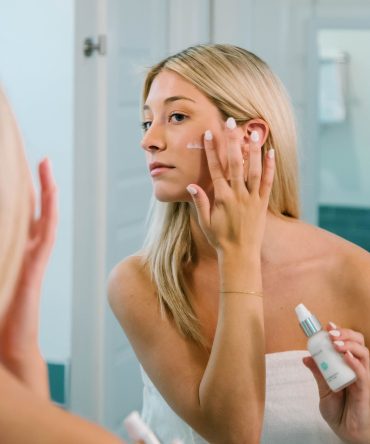 Glow & Sculpt Treatment Serum customized with Concentrated Boosters
