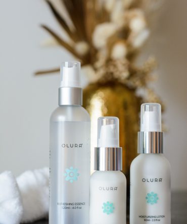 Olura Glow & Sculpt Facial Kit