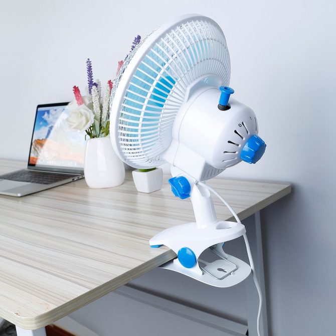 Clip On Fan 2 Speeds Quiet Clamp Fan Adjustable Tilt Auto Shaking Fan Wall Mount Personal Fan - Image 13
