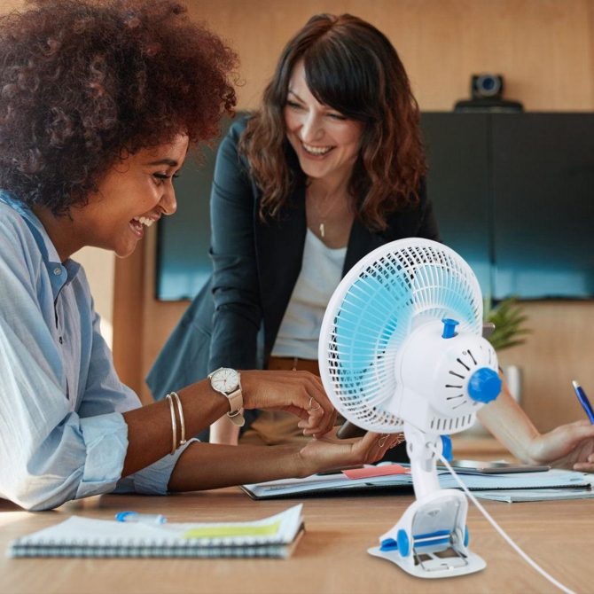 Clip On Fan 2 Speeds Quiet Clamp Fan Adjustable Tilt Auto Shaking Fan Wall Mount Personal Fan - Image 10
