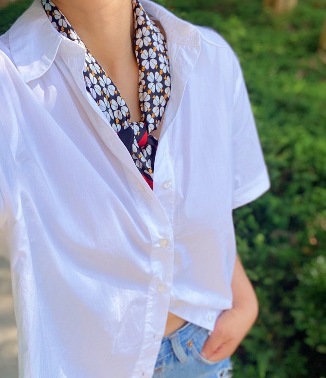 Four Petal Clover Scarf - Image 10