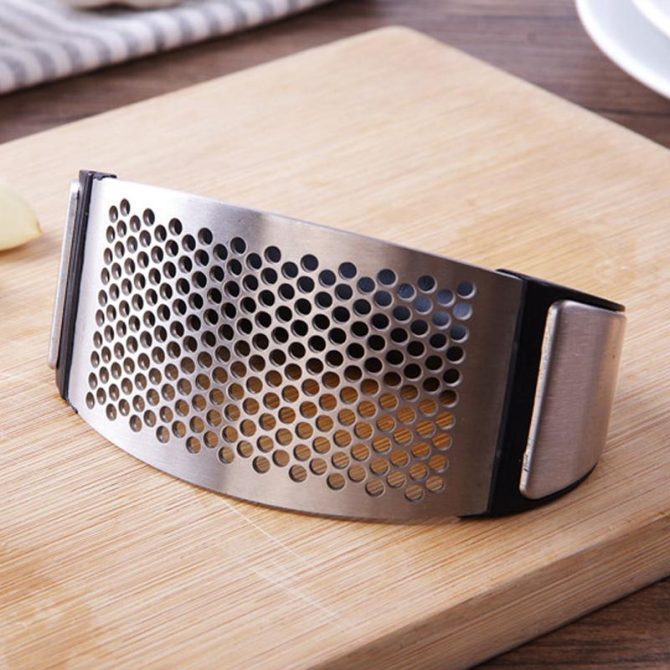 Stainless Steel Garlic Press - Image 8