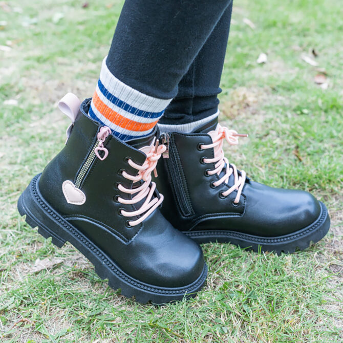 A cute pair of padded girls' boots, lightweight, non-slip, with a side zipper for easy on and off, warm and cozy - Image 16