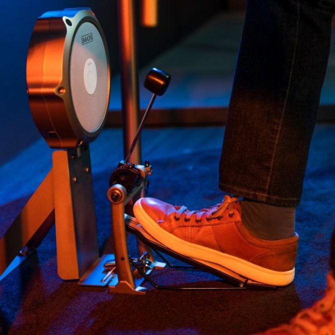 Simmons Titan 70 Electronic Drum Kit With Mesh Pads and Bluetooth - Image 5