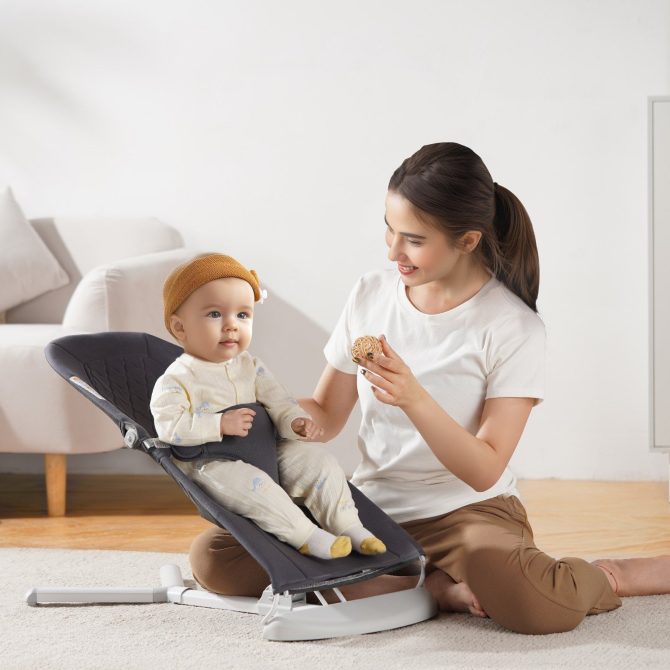 VEVOR Baby Bouncer Folding Bouncer Seat Chair for Babies with 2 Reclining Angles - Image 8