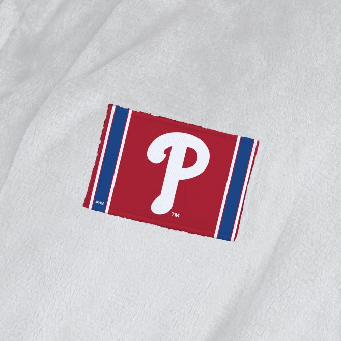 Philadelphia Phillies MLB Tag Silk Touch Robe Small/Medium - Image 4