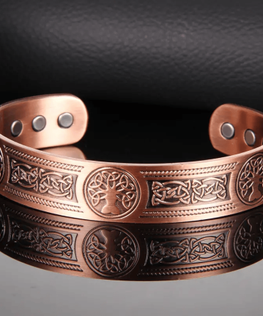 Copper Bracelets for Men, 12X Strength Wide Pure Copper Magnetic Bracelet for Men with Neodymium Magnets, Adjustable Cuff Bangle with Giftable Box