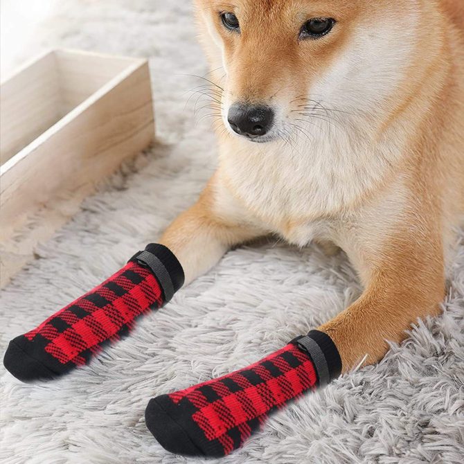 Chrismas Anti-Slip Dog Socks; Waterproof Paw Protectors with Reflective Straps Traction Control for Indoor & Outdoor Wear; 4pcs - Image 63