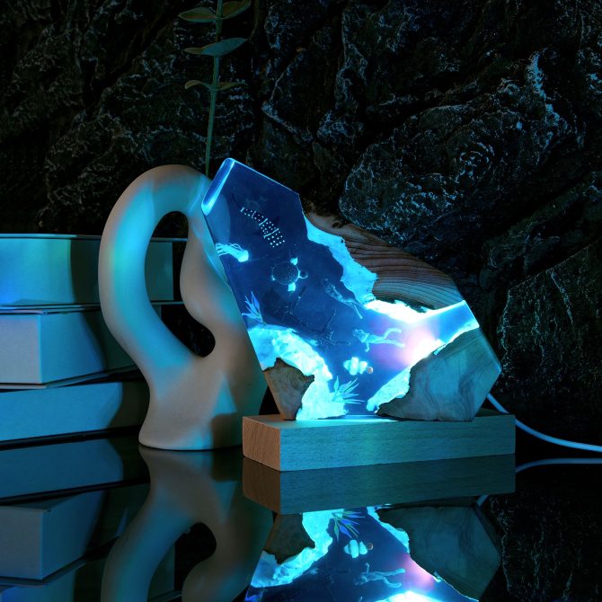 Resin Ocean Lamp,Shark and Diver resin wood lamp, Ambient Night Light, Holiday Christmas Gifts - Image 4