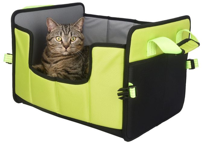 Pet Life 'Travel-Nest' Folding Travel Cat and Dog Bed - Image 7