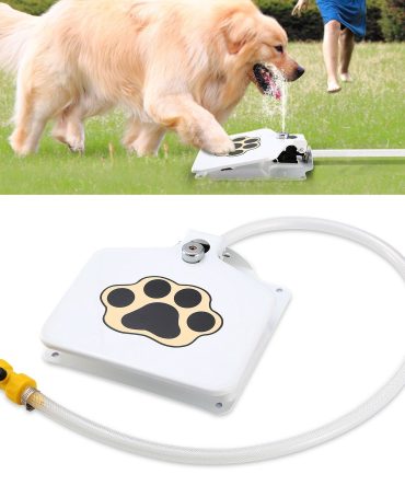 Dog Water Fountain Outdoor Dog Pet Water Dispenser Step-on Activated Sprinkler