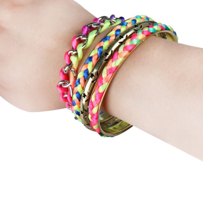 4Pcs Colorful Woven Burnished Gold Bracelets Set - Image 2