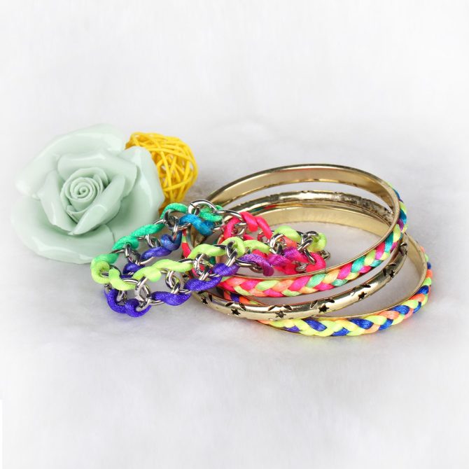 4Pcs Colorful Woven Burnished Gold Bracelets Set - Image 3