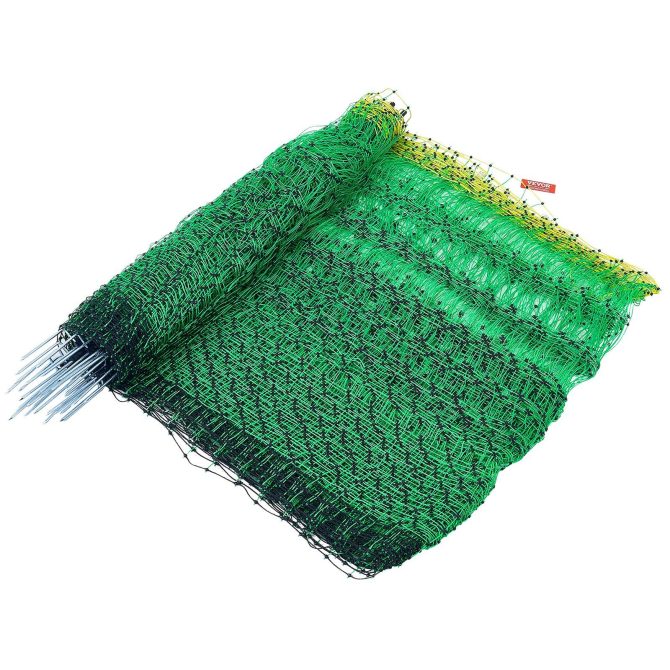 VEVOR Electric Fence Netting, 35" H x 164' L, PE Net Fencing with Posts & Double-Spiked Stakes, Utility Portable Mesh for Goats, Sheep, Lambs, Deer, Hogs, Dogs, Used in Backyards, Farms, and Ranches - Image 11