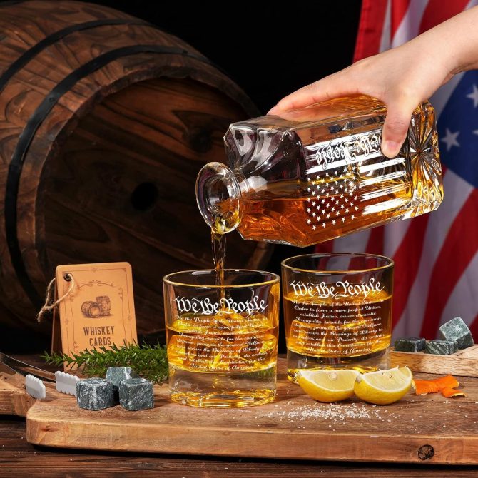 Whiskey Decanter Set with 2 Whisky Glasses - Image 5