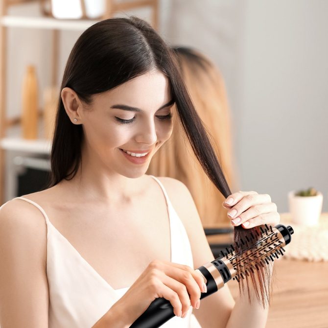 VEVOR Rotating Hair Dryer Brush Hot Air Styling Brush with 1.5" and 2" Head - Image 8