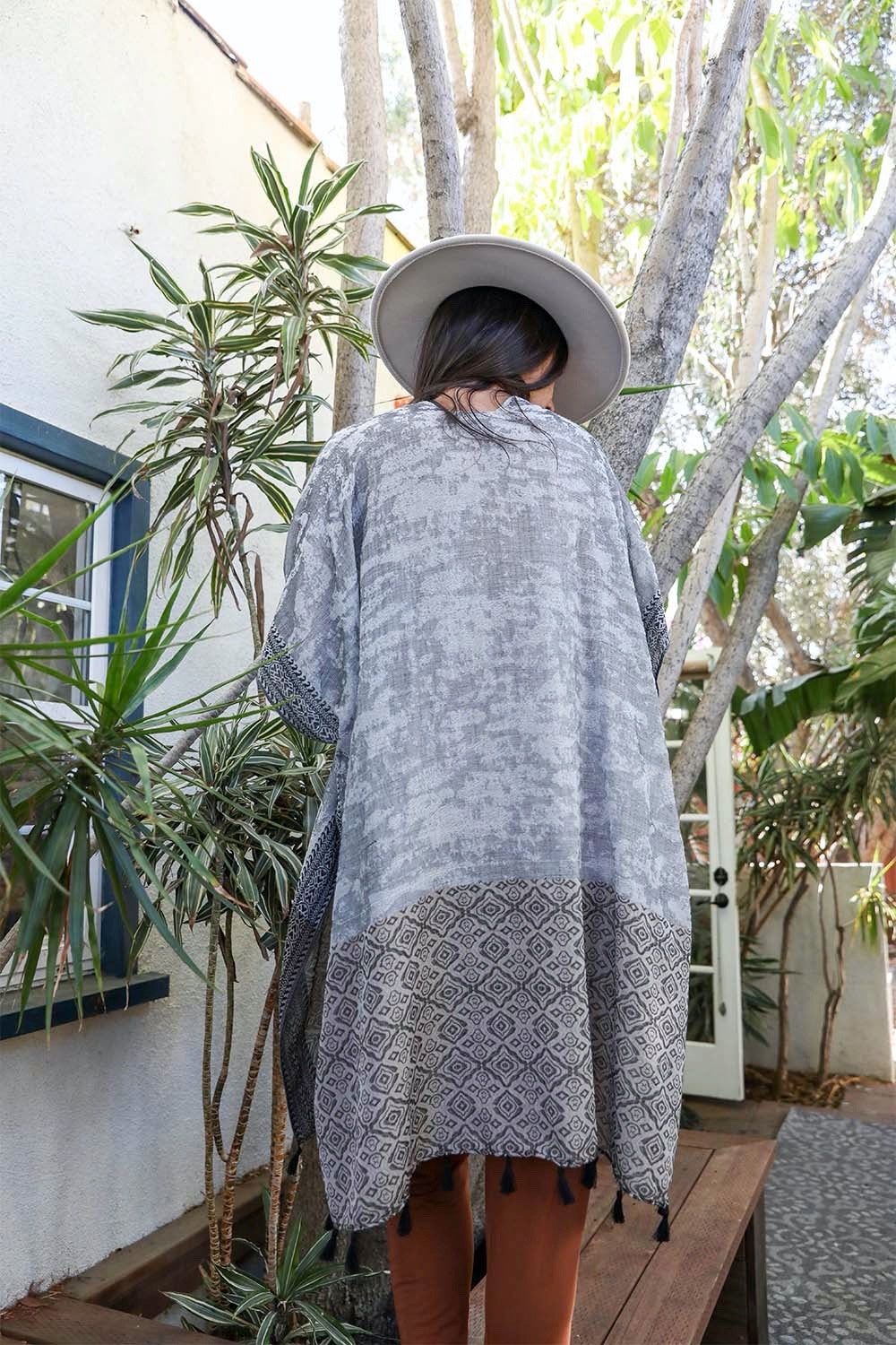 Tropical Leaves Draped Sleeve Kimono - Image 6