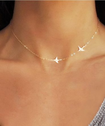 Add a Touch of Charm to Your Everyday Look with Our Dainty Bird Choker Necklace - Perfect as a Gift!