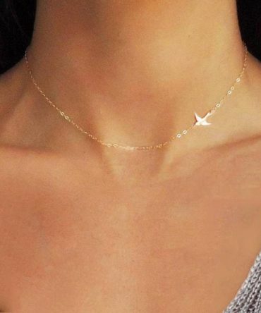Add a Touch of Charm to Your Everyday Look with Our Dainty Bird Choker Necklace - Perfect as a Gift!