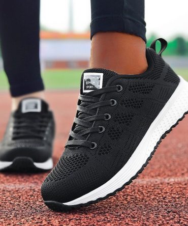 Women Shoes Super Light Sneakers For Women Vulcanize Shoes Sport Basket Femme Walking White Sneakers Women Casual Tenis Feminino
