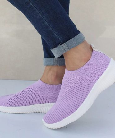 Women Flats Shoes Plus Size 43 Breathable Mesh Platform Sneakers Women Slip on Soft Ladies Casual Shoes Woman Knit Sock Flats