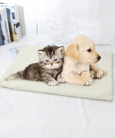 Self Heating Pet Mat; Non-Electric Pet Warming Pad; Self Warming ; Extra Warm Pet Mats For Dog & Cat