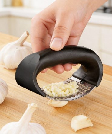 Garlic Press Mincer - Manual Ring Garlic Peeler, Garlic Masher & Crusher, Stainless Steel Garlic Press