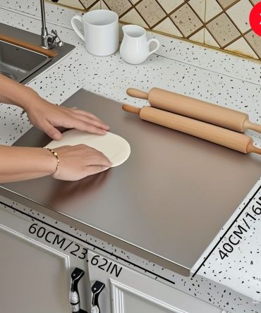 Stainless Steel Cutting Board with Lip for Kitchen Chopping Boards for Countertop Large Metal Cutting Board over Sink Suitable for Meat Fruits Vegetables Bread Noodle and Pizza Bamboo Knives