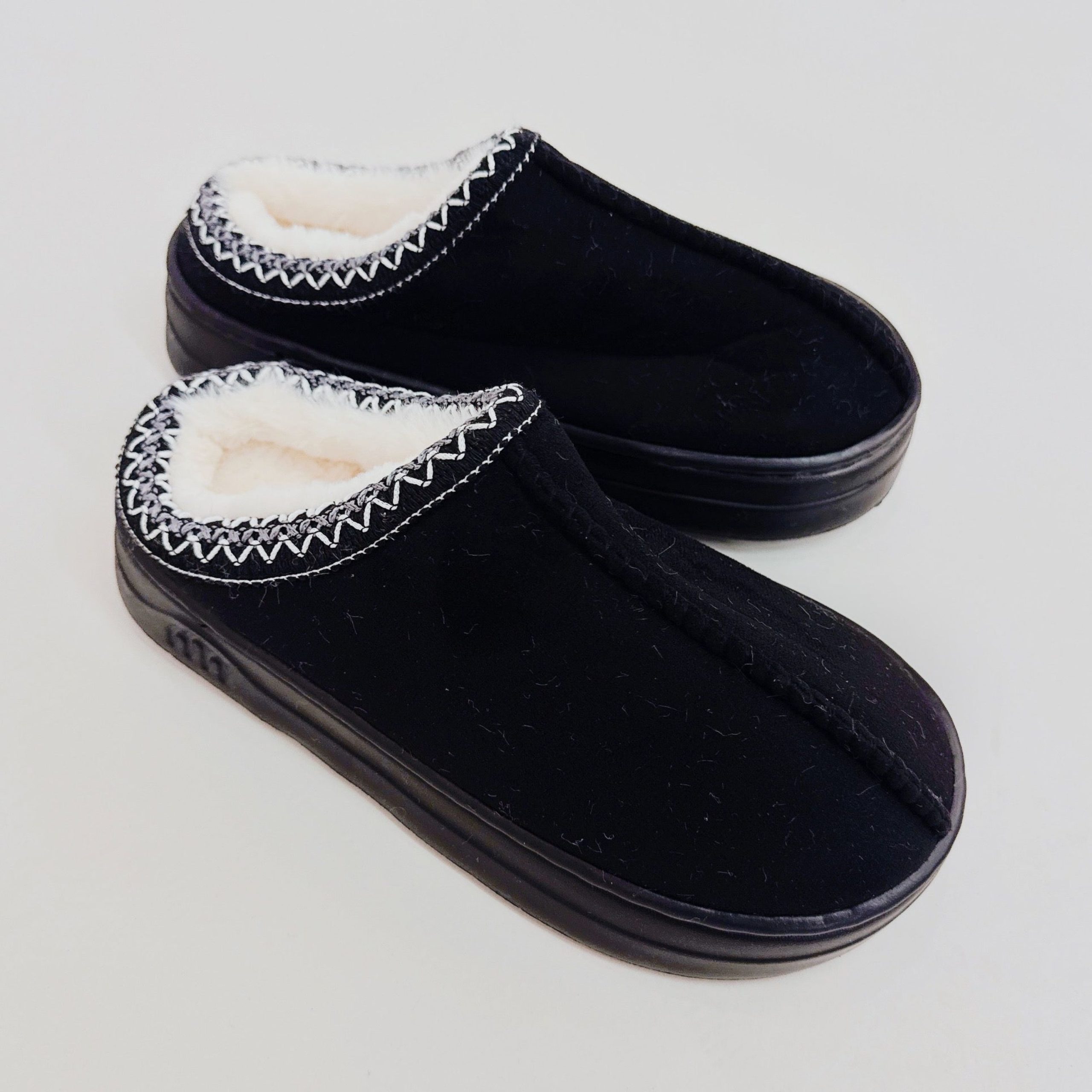 Cozy Cloud Slippers – Soft Lined Winter Comfort - Image 5