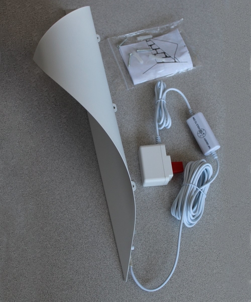 18"H Big Reveal LED Corner Light White Curved Metal - Image 7