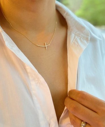 Shiny Side Cross Necklace