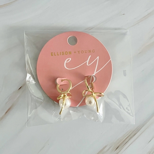 Bowed With Pearl Drop Earrings - Image 5