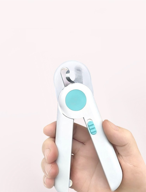 Pet Nail Scissors LED Cat Nail Clipper Trimmer - Image 4