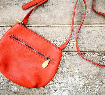Willoughby Crossbody Bag in 5 Colors