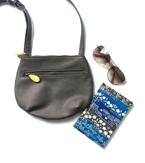 Willoughby Crossbody Bag in 5 Colors - Image 4