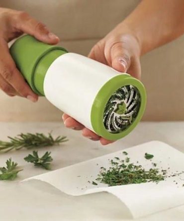 The Healing Herbs Mill for a Healthy Start in your Kitchen